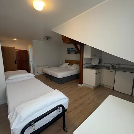 Puerto De Lägenhetshotell Llanes